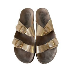Mephisto womens light sand gold leather sandal Size 41 or 9.5